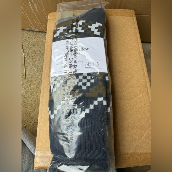 Socks - Picture 3 of 3